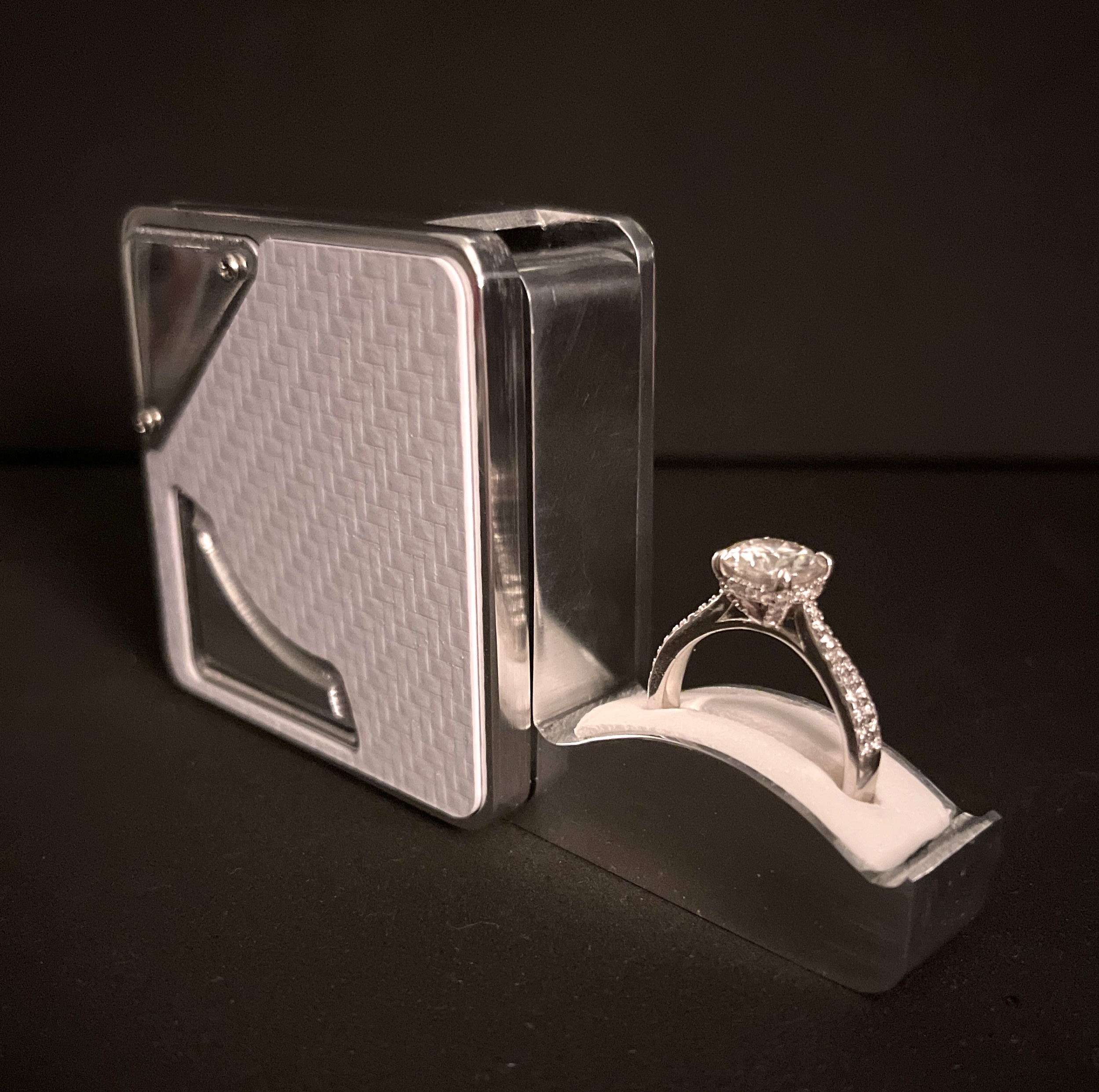 ETERNITY Ring Box open angle